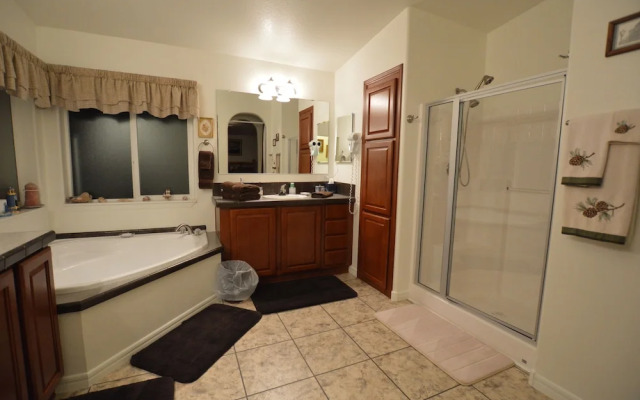 The Bear's Den B&B