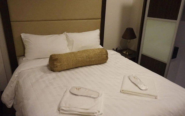 West Avenue Suites