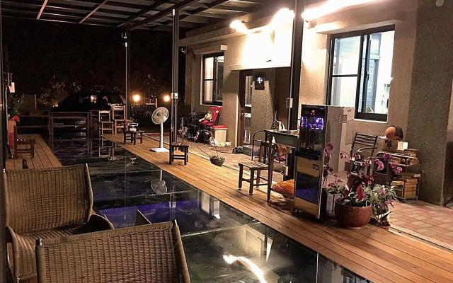 PULI GuanPu Fallsview Stay House