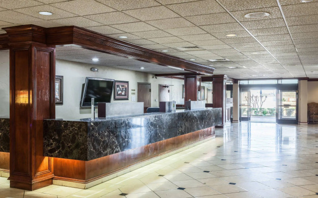 Quality Inn & Suites Plano