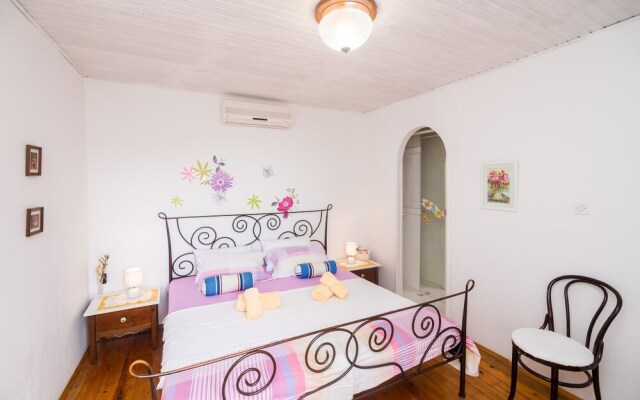 Rooms Lavanda & Ruzmarin