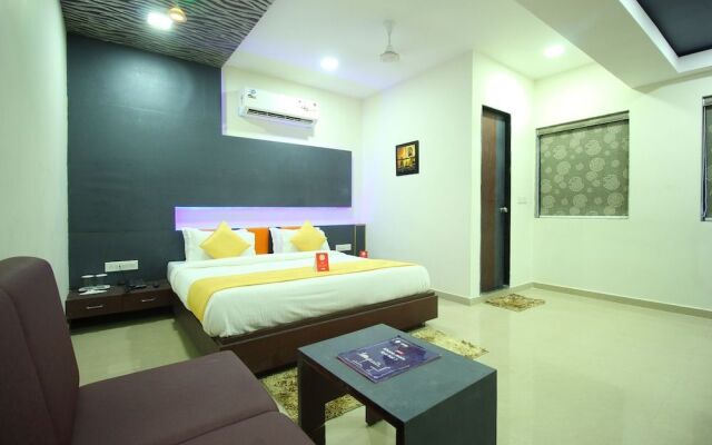 OYO 9238 Hotel Meet Palace