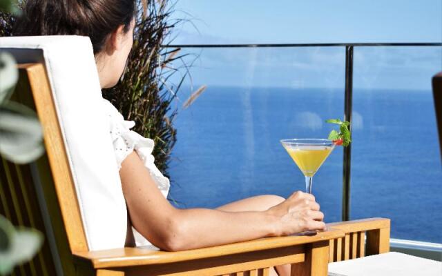 Madeira Regency Cliff