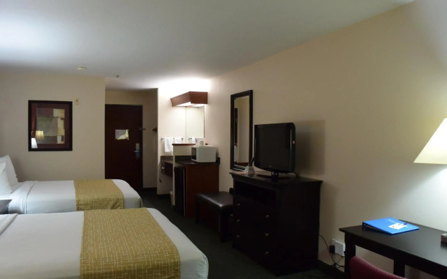 Travelodge Suites by Wyndham Newberg