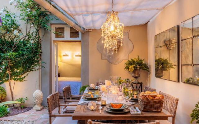 La Casina in Lucca With 2 Bedrooms and 3 Bathrooms
