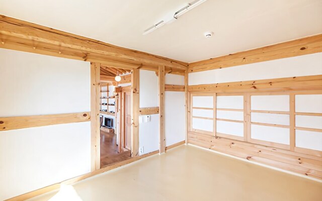 Hadong Jjillekkoch Hill Pension