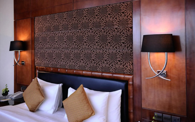 Sunday Qaser Alhamra