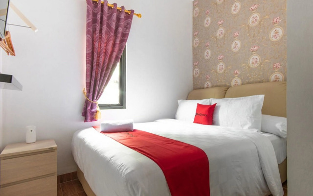 RedDoorz Plus near Trans Studio Cibubur 2
