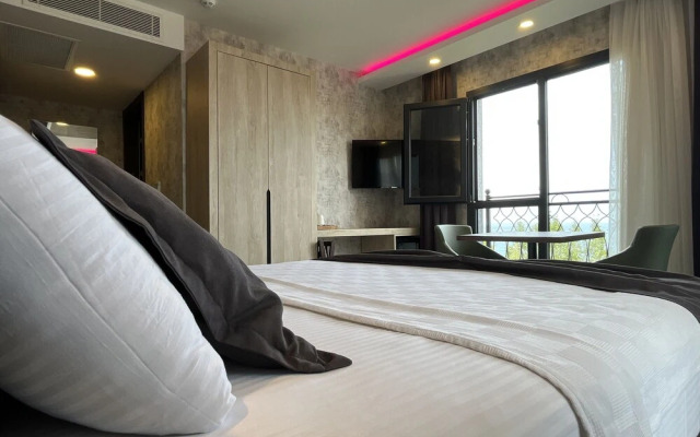 Avni Bey Otel