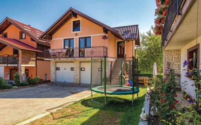 Nice Home in Fuzine With Wifi and 3 Bedrooms