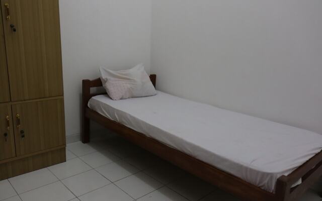 OYO Life 93786 Kost Alamku Syariah