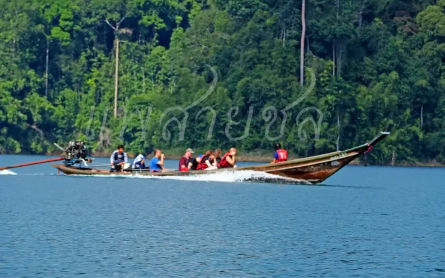 Saichol Floating Resort