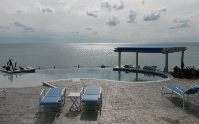 Neptune Cove 5 Bedroom Home