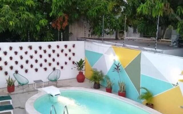 Moloch Hostel & Suites