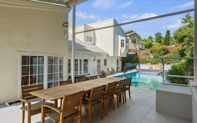 Hollywood Hills Upscale