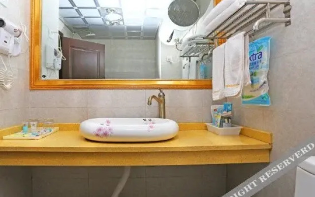 Yiya Yangguang Hotel