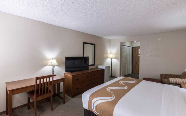 Quality Inn & Suites Plano East - Richardson