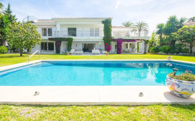 Villa Shayna