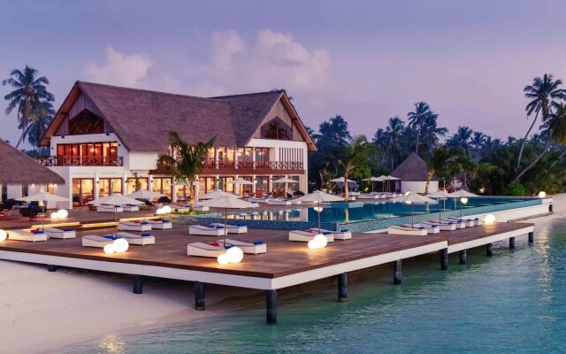 Mercure Maldives Kooddoo