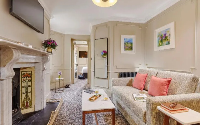 Waterloo Townhouse & Suites