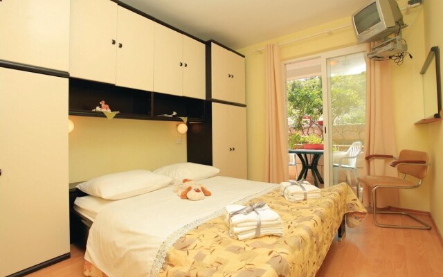 Beautiful Home in Korcula With Wifi and 4 Bedrooms