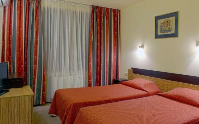 Hotel Luxor