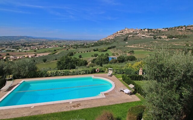 Agriturismo In The Hills, Private Terrace, Swimming Pool And Beautiful View