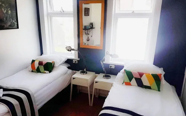 Refurinn Reykjavik Guesthouse - Hostel