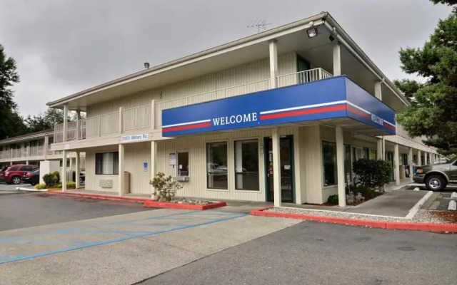 Motel 6 Seattle, WA - South