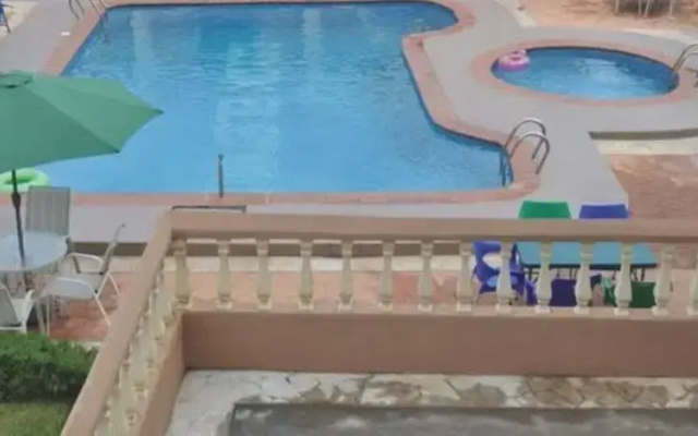 Sheriffyt Royale Hotel and Suites