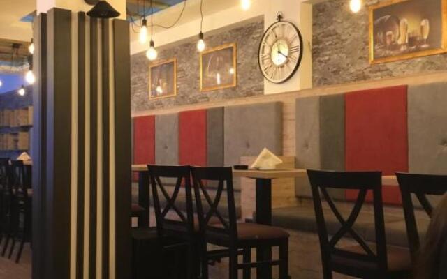 Milmari Apartman Janus P24 P25