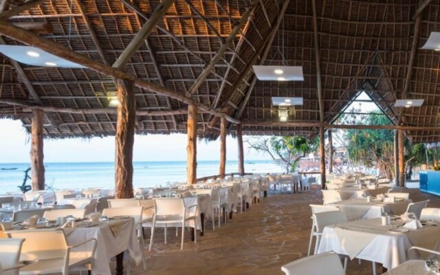 Sandies Baobab Beach Zanzibar