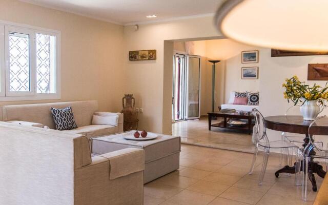 Azzuro Beach House