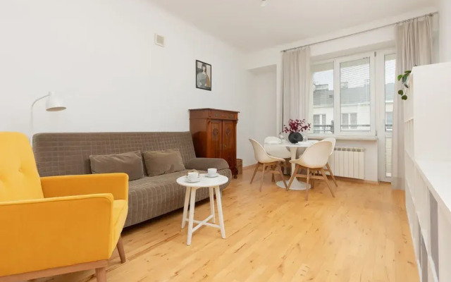 Apartment in Warsaw Center by Renters