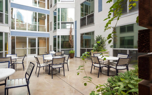 Pelican Fully Furnished Apartments