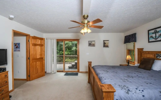 Moon Tower 4 Bedroom House