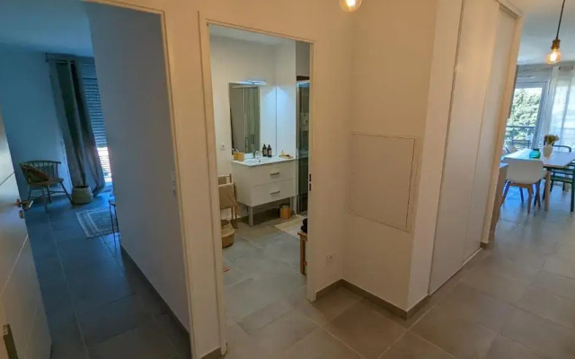 Superbe T2 en résidence avec piscine et parking