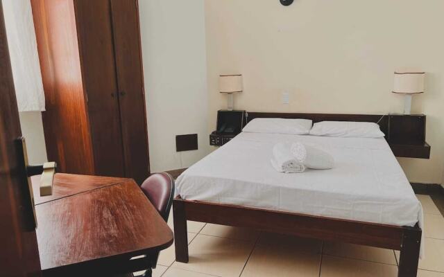 Binder Hotel Mogi Guacu