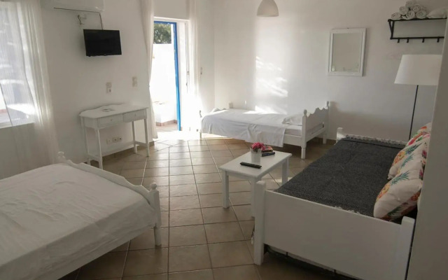 Armadoros Hotel Ios Backpackers