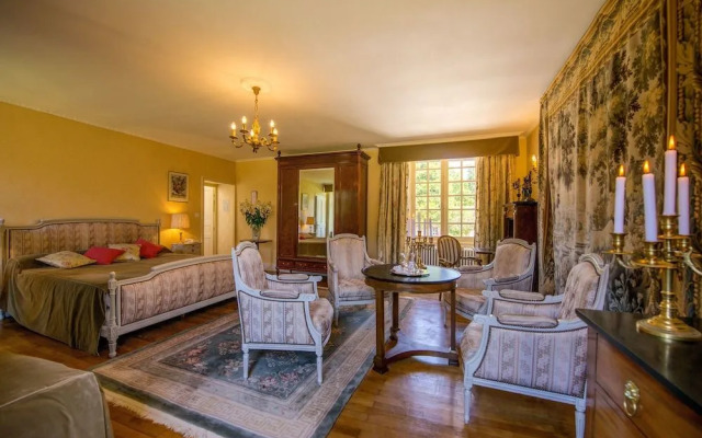 Château De La Colaissière