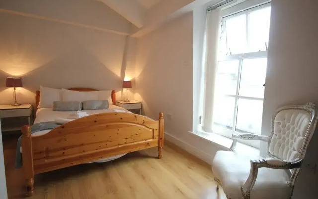 Temple Bar Apartments