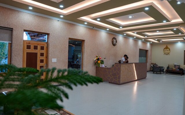 Hotel Karma Residency