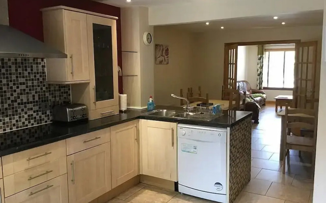 4 Bedroom House Stratherrick