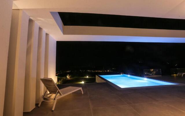 Villas Les Blancs 2 - Private Pool, 5 Bdrms, Panoramic View