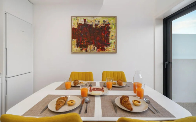 C312 Riverside View Premium Apartment w/ AC & Terrac