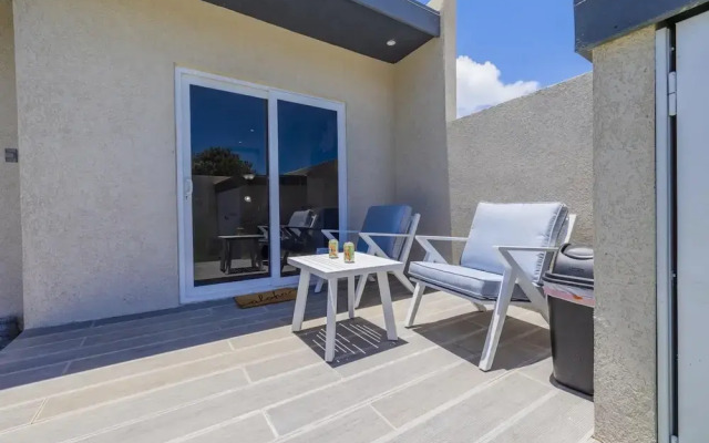 Brand NEW 1br2ba w Privatepool in Amazing Location