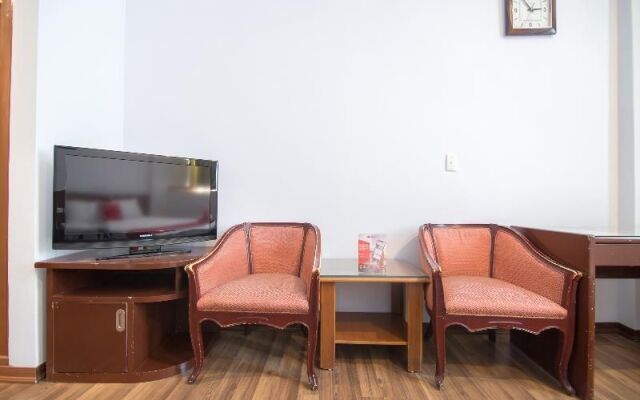 RedDoorz Plus Near Van Mieu Quoc Tu Giam
