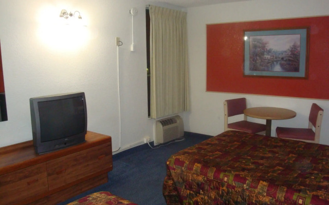Travelers Inn