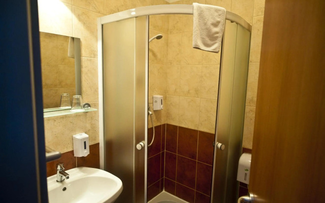 Canada Hotel