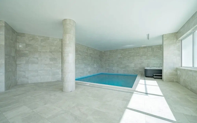 Lagos Marina View 1 With Pool by Homing